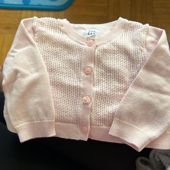 Baby gap cardigan 3-6 months - Picture 2 of 4